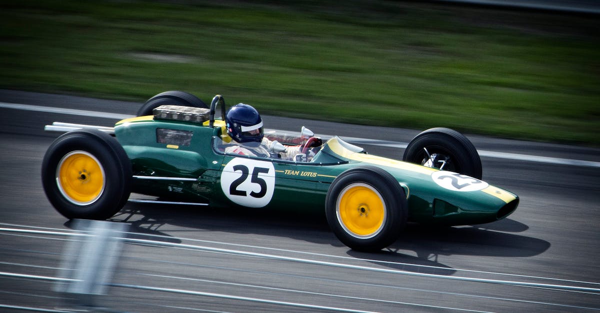 Come l'ala anteriore influisce sulla downforce in F1?