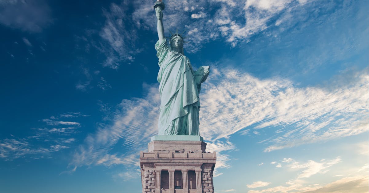 Qual è la storia della Statua della Libertà a New York?