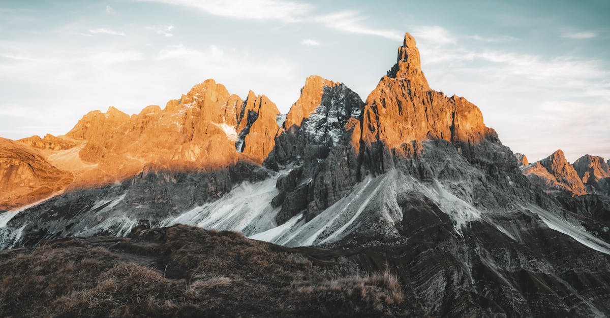 Qual è l'area italiana completamente circondata dalla Svizzera?