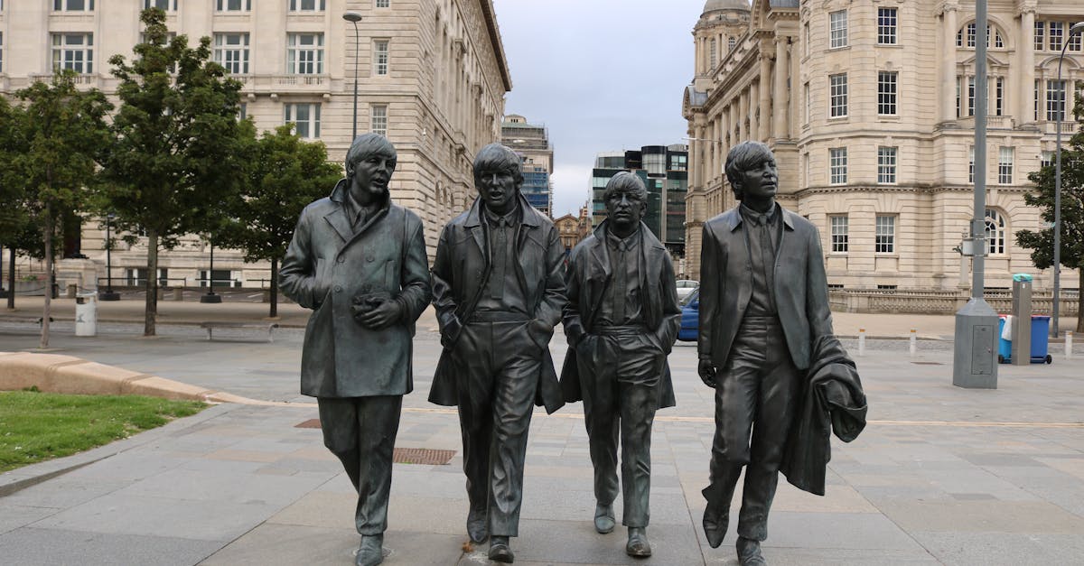Quali sono i 5 successi più grandi dei Beatles?