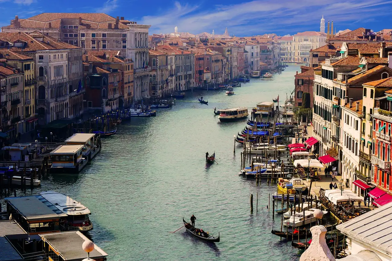 Qual era il prodotto commerciale più importante di Venezia?