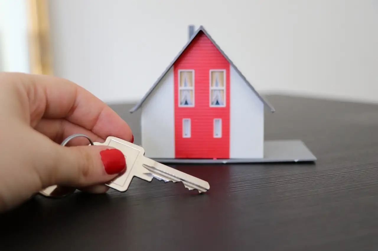 Quali sono le differenze tra leasing privato, finanziario e operativo?