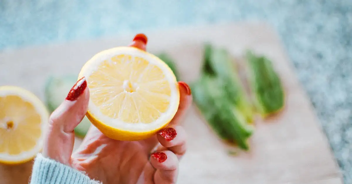 Come rinforzare le unghie con il limone? Ecco i consigli!