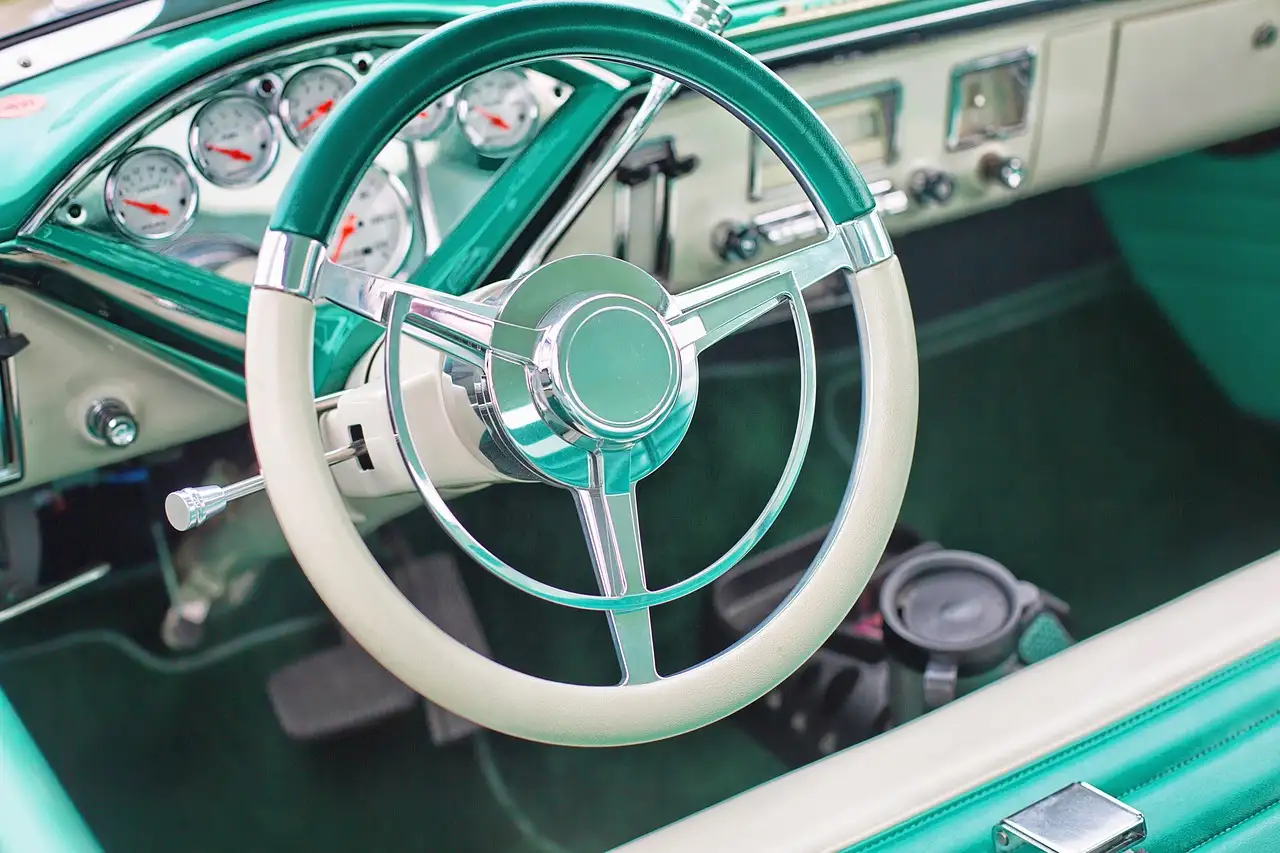 Le auto volanti: realtà futura o solo fantascienza?