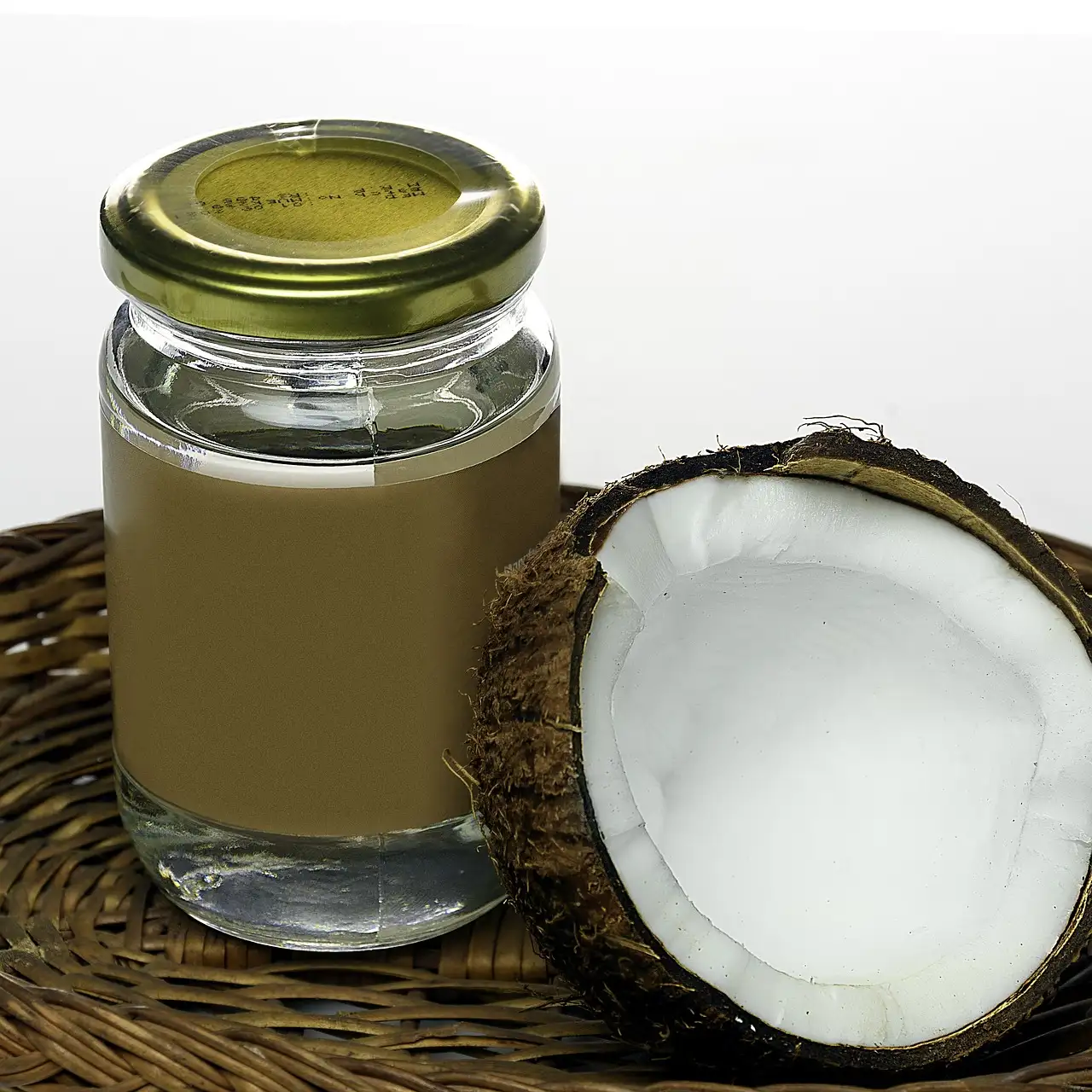 Olio di cocco: è efficace per labbra screpolate?