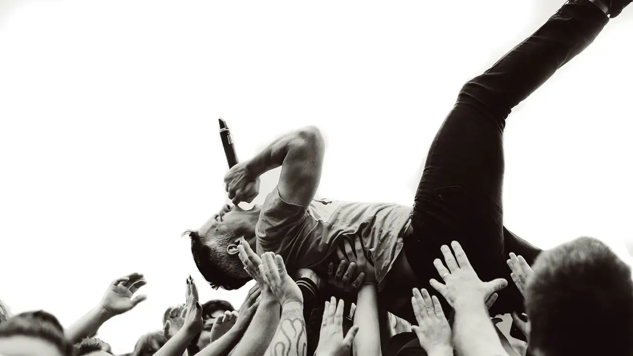 Chi ha pubblicato il brano Pumped Up Kicks?