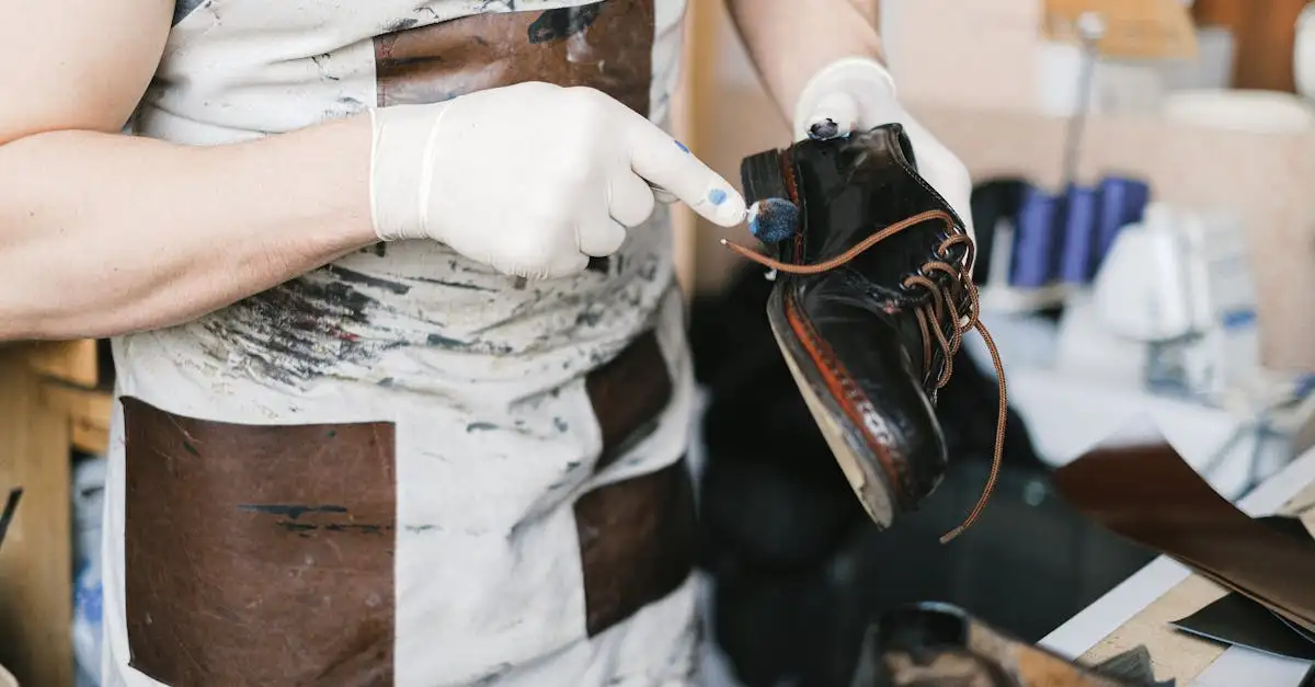 Come mantenere le scarpe in pelle con cera d'api?