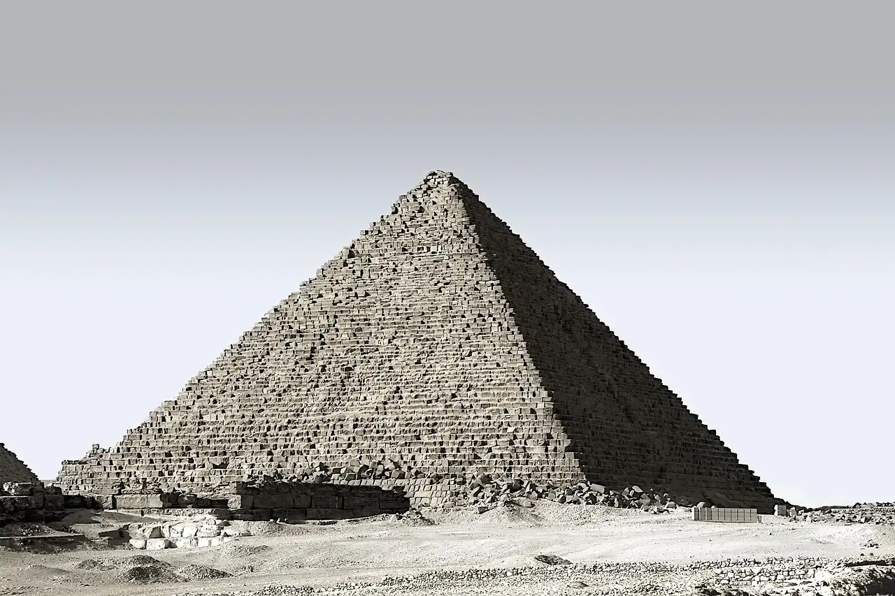 Come sono state costruite le piramidi egizie?