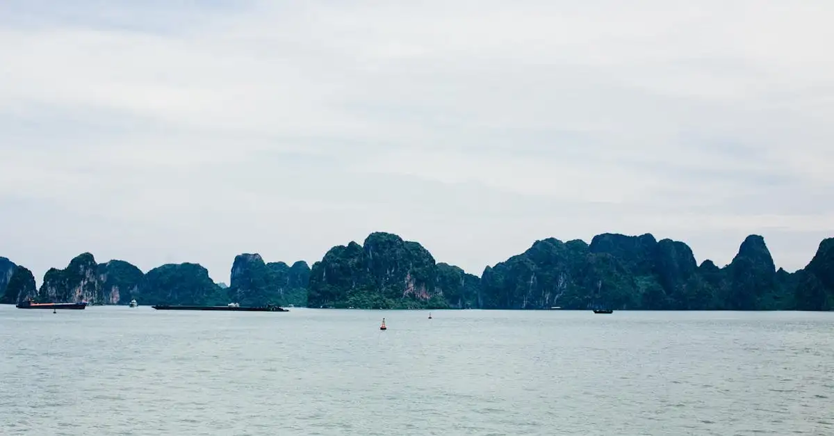 Dove sono le montagne carsiche della Baia di Halong?