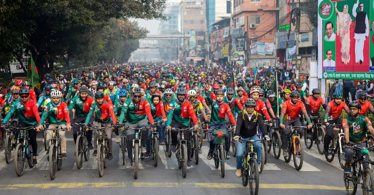 Qual è la città del Bangladesh chiave per il commercio tessile?