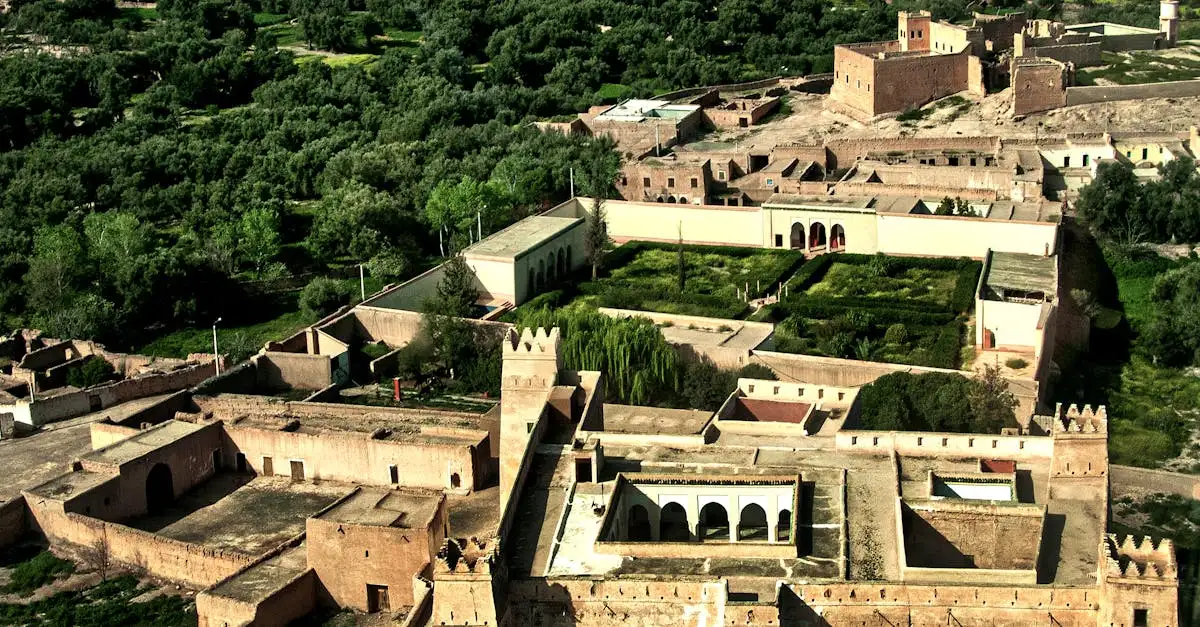 Qual è la città marocchina famosa per la sua cultura medievale?