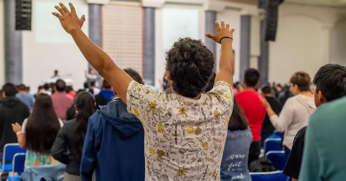 Qual è l'importanza della religione nelle comunità maya oggi?