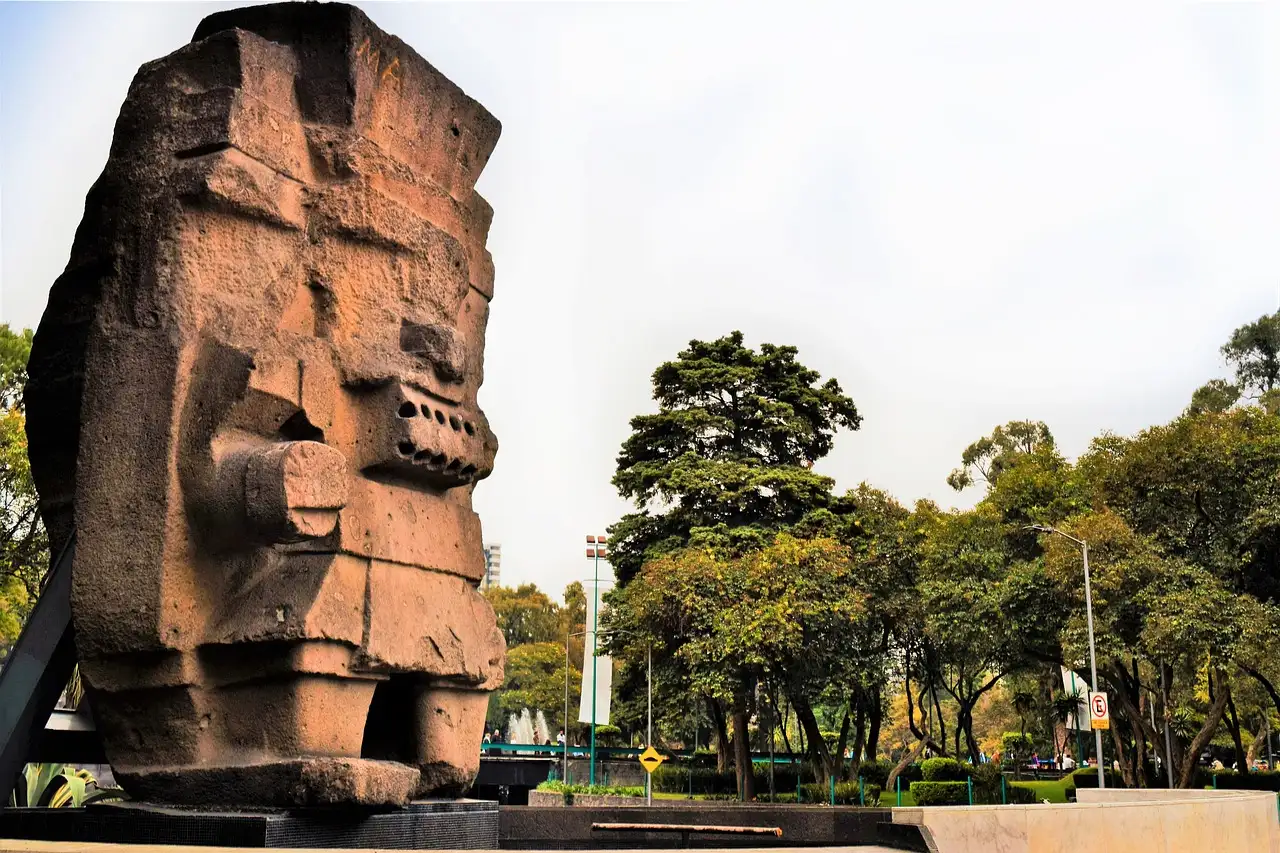 Qual era il ruolo di Tlaloc, dio della pioggia?