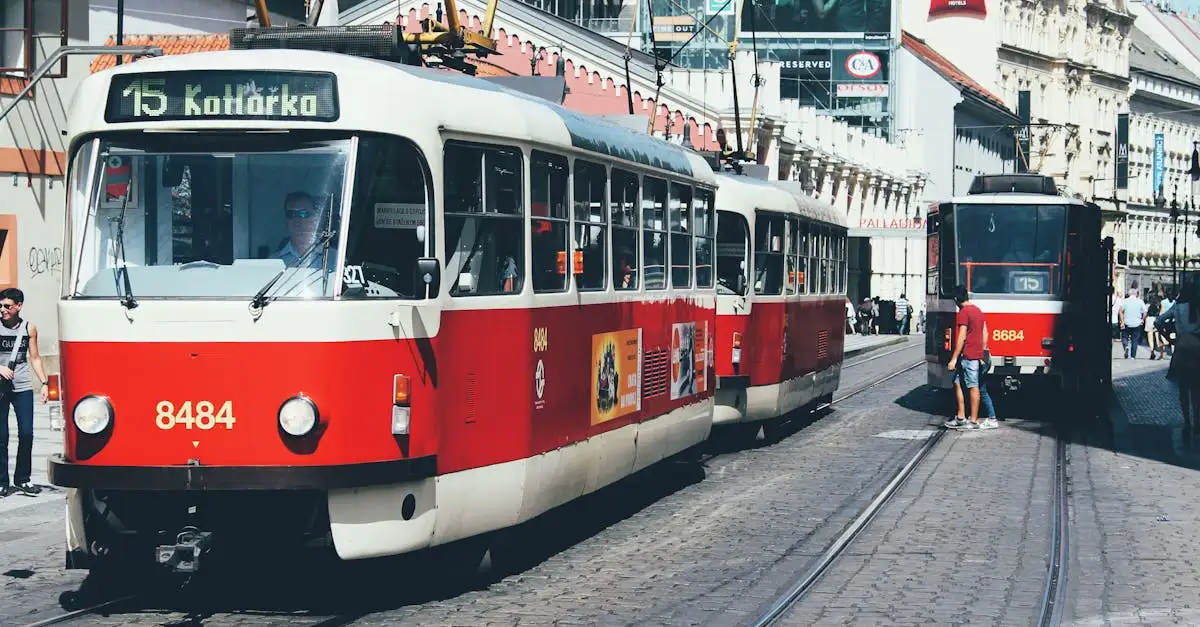 Come funzionano i tram nelle infrastrutture ferroviarie urbane?