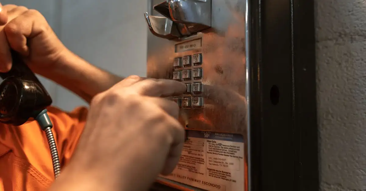 Qual è stata l'importanza del tubo a vuoto nella telefonia?