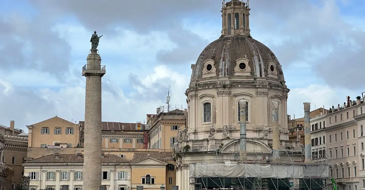 Quali erano le differenze tra Costantinopoli e Roma?