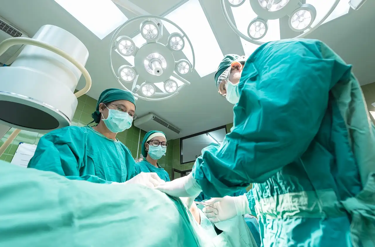 Come ha cambiato la rivoluzione industriale la medicina?