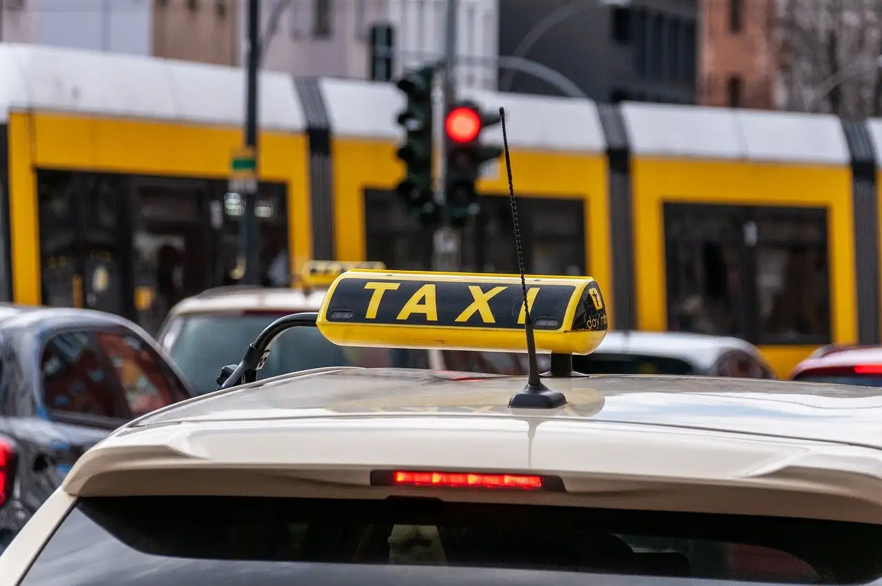 Il ride-sharing come Uber sta rivoluzionando il trasporto urbano?