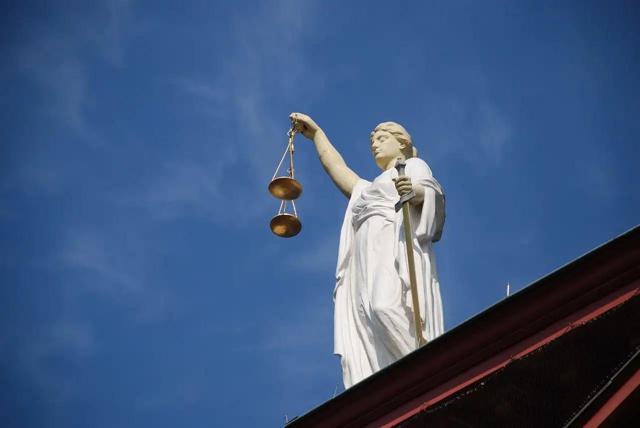 Come era organizzata la giustizia nell'Impero Ottomano?