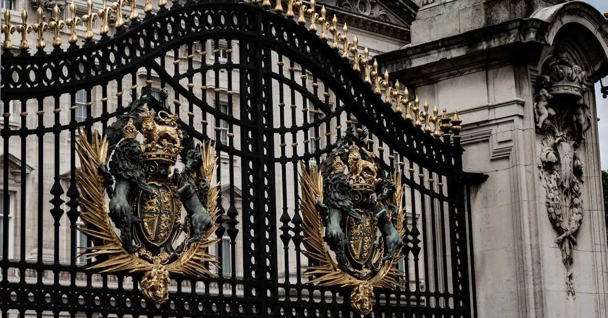 Dove vive il monarca britannico a Londra: Buckingham Palace?