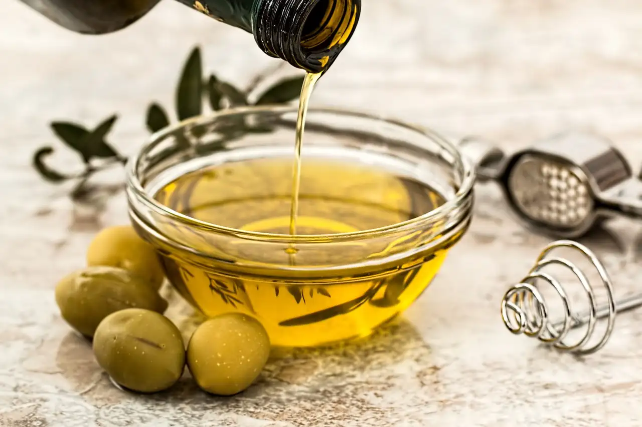 Olio di girasole o olio d'oliva: quale è più salutare?