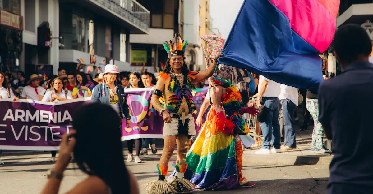 Qual è la città colombiana famosa per i suoi festival?