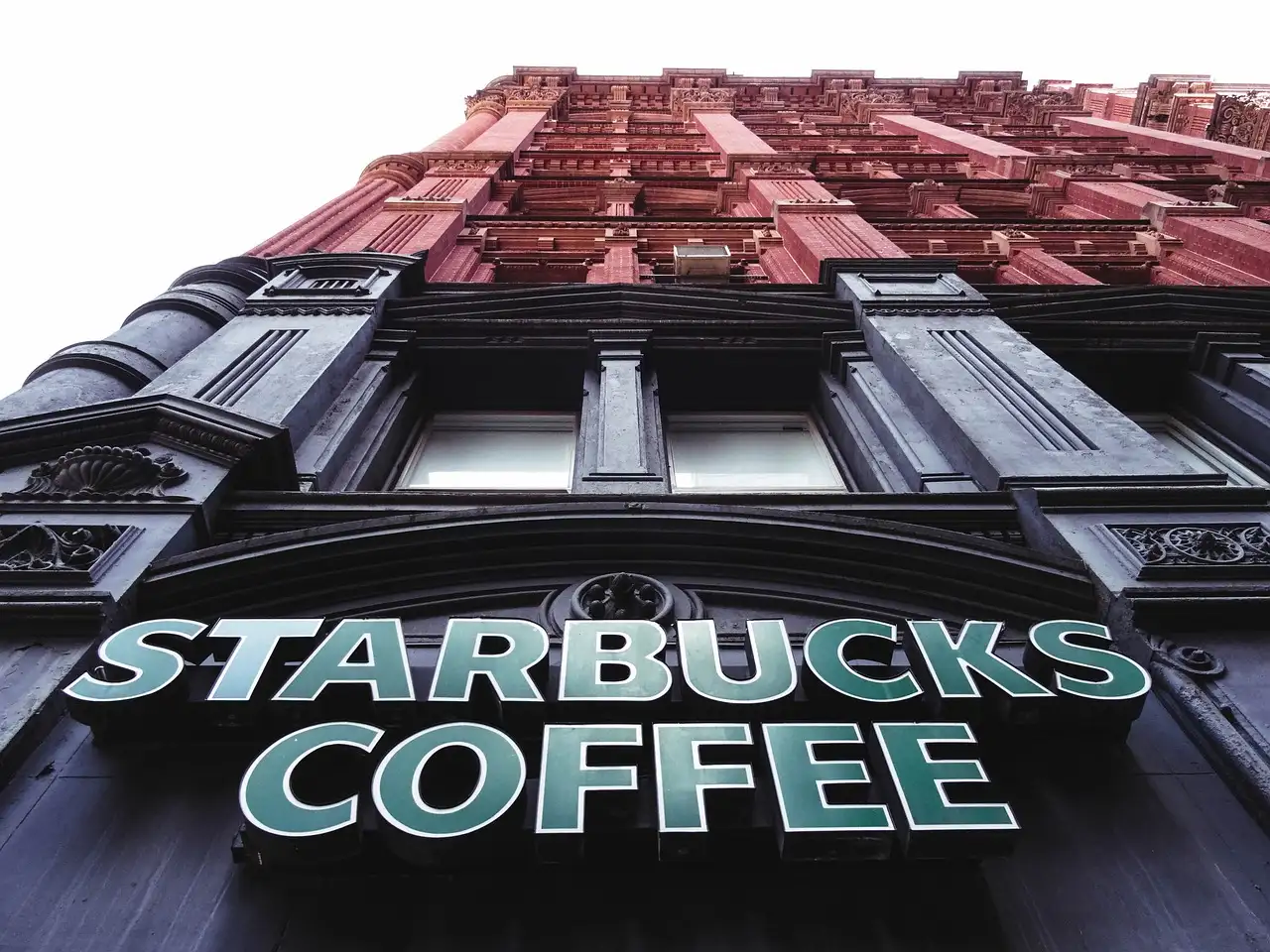 Qual è la storia di Starbucks negli Stati Uniti?