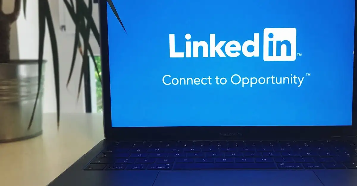 Come ha rivoluzionato LinkedIn il networking nel 2003?