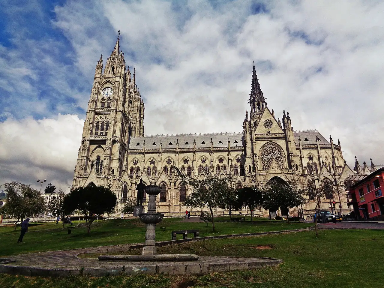 Dove si trova lo stadio della LDU Quito in Ecuador?
