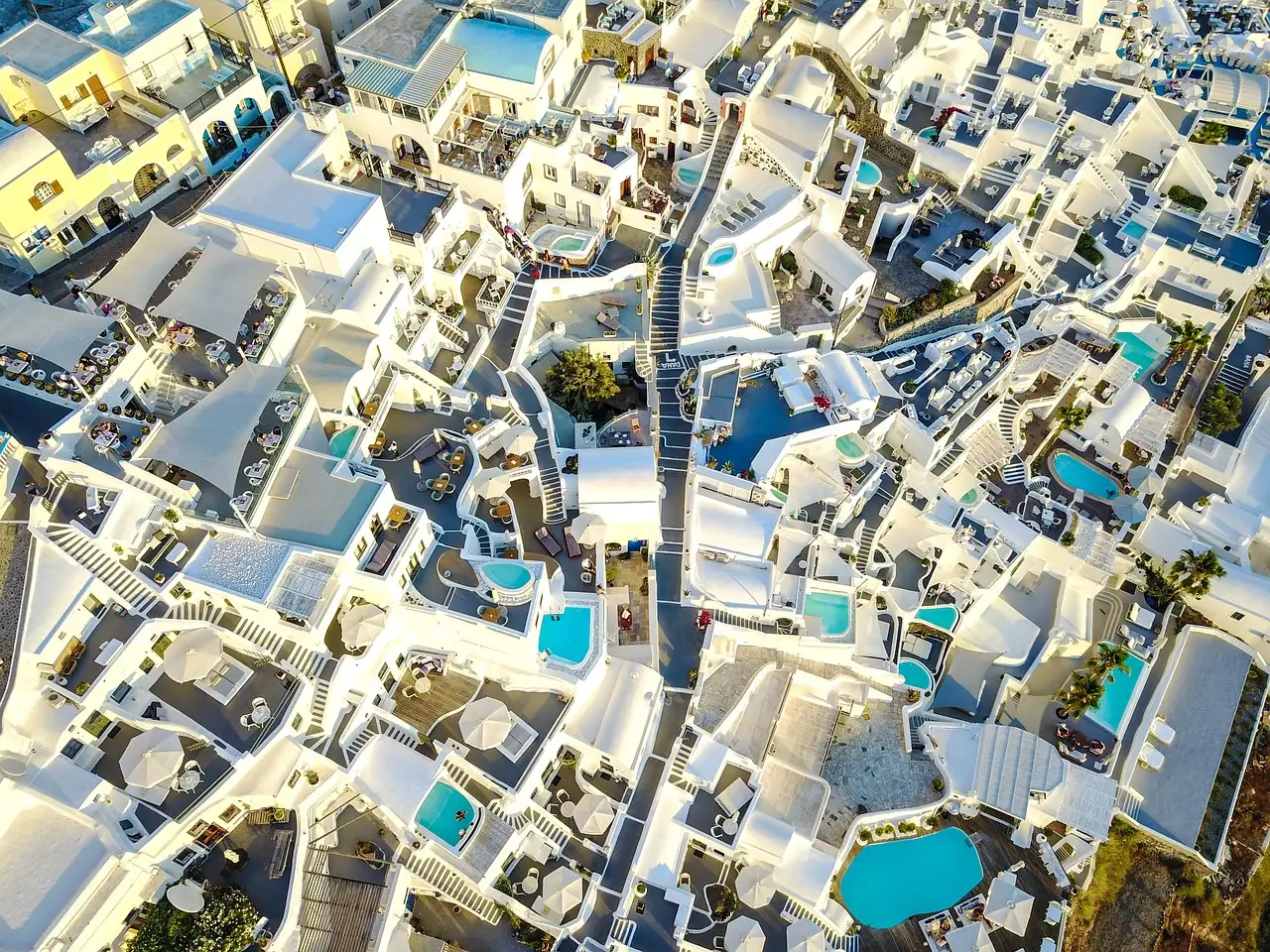 Quanto dura il volo da Amsterdam a Santorini?