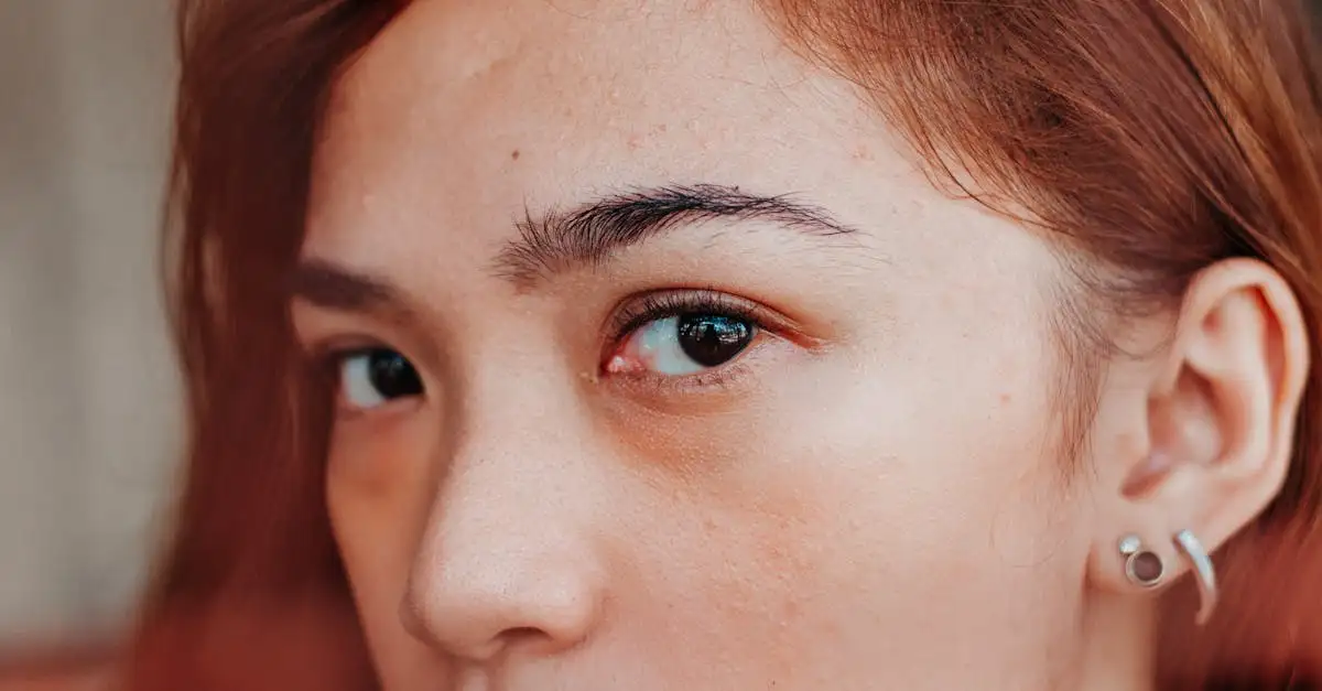 Quale colore di capelli esalta gli occhi verdi?